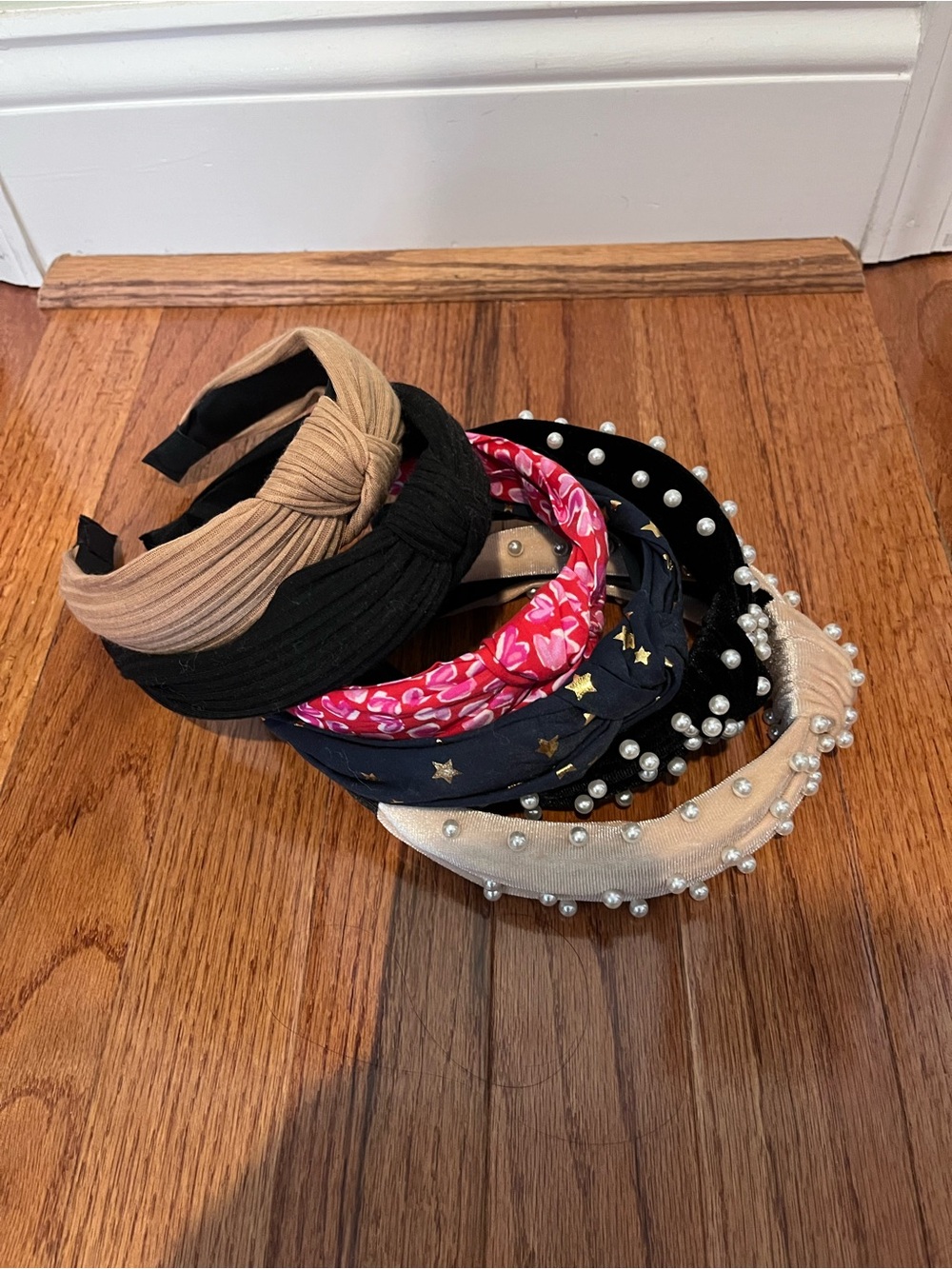 Bundle of 6 headbands, new